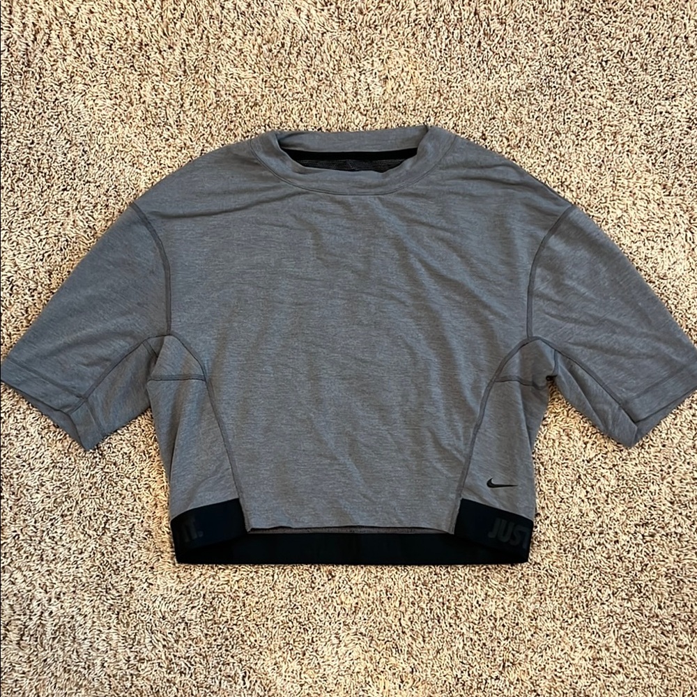 Nike Women's Gray Cropped Top
